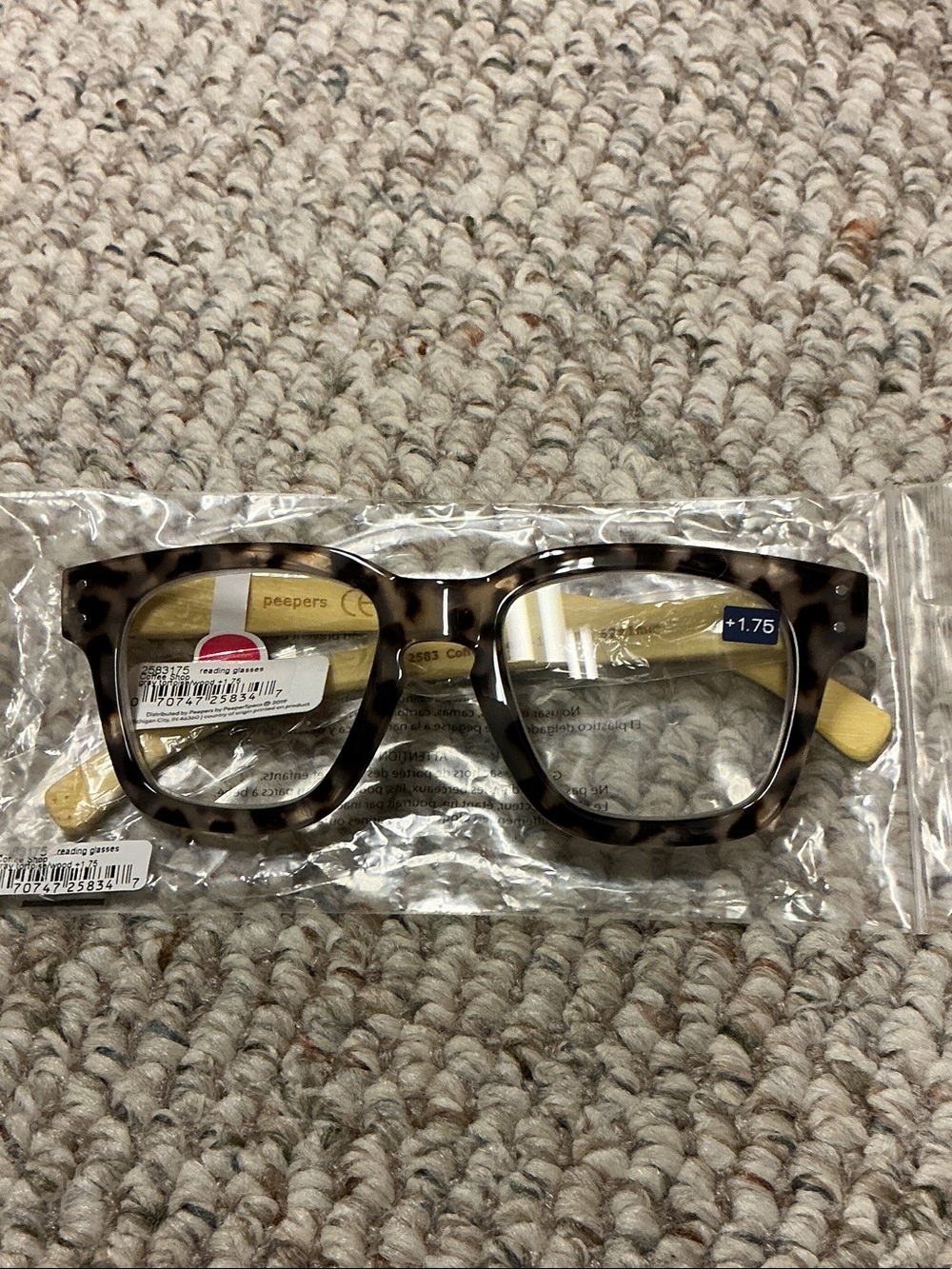 Peepers coffee shop reading glasses +1.75. NEW